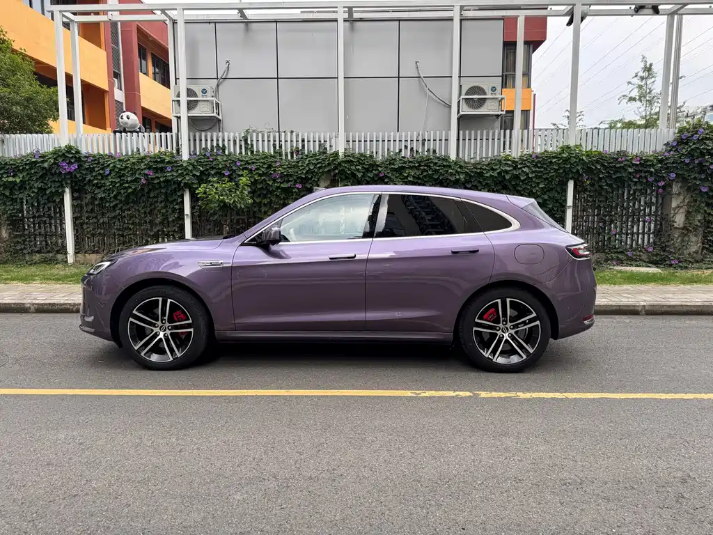 AITO M5 2025 EREV Ultra AWD