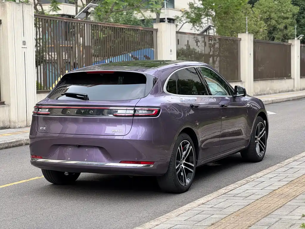 AITO M5 2025 EREV Ultra AWD