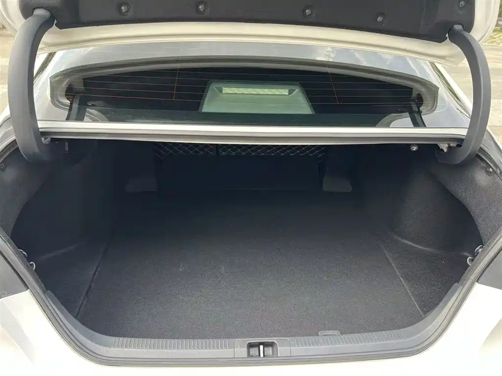 Camry 2019 2.5G Luxury Edition China VI