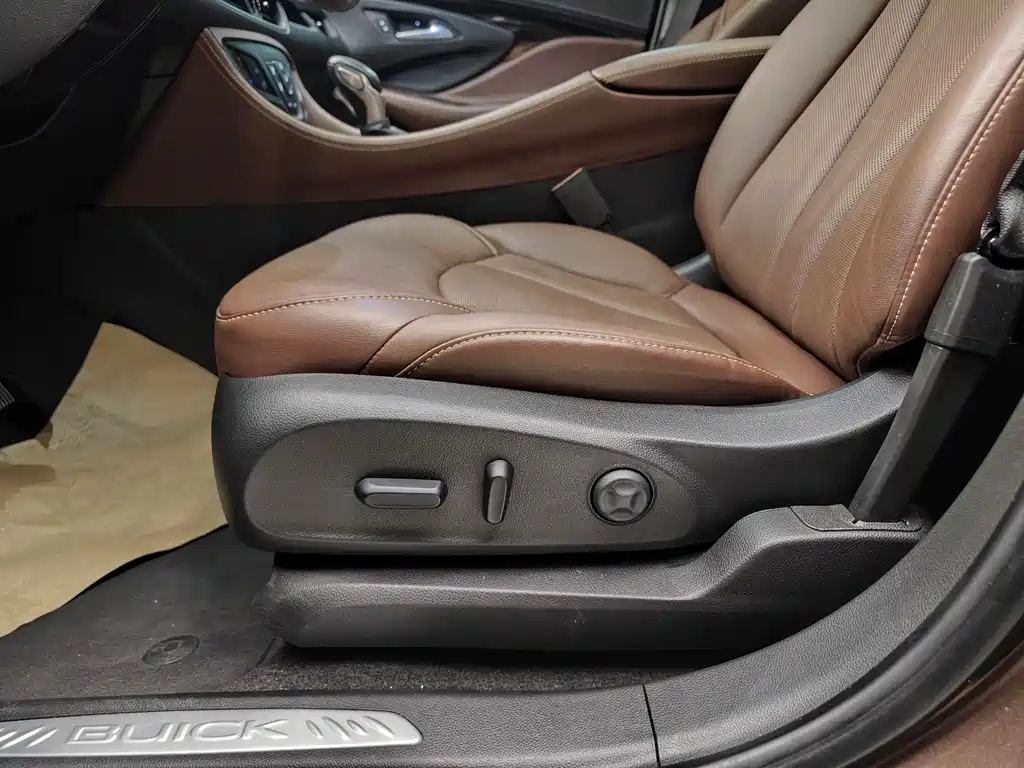 Buick Envision Plus 2021 532T FWD Luxury