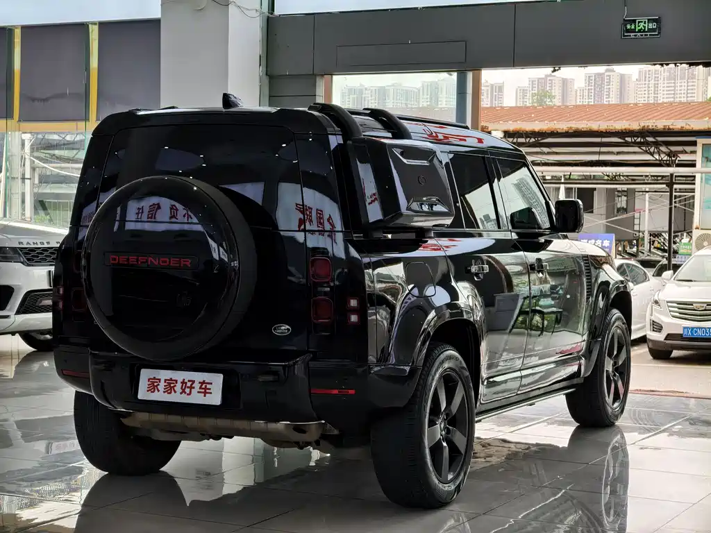 Land Rover Defender 2023 110 3.0T P400 X-DYNAMIC HSE