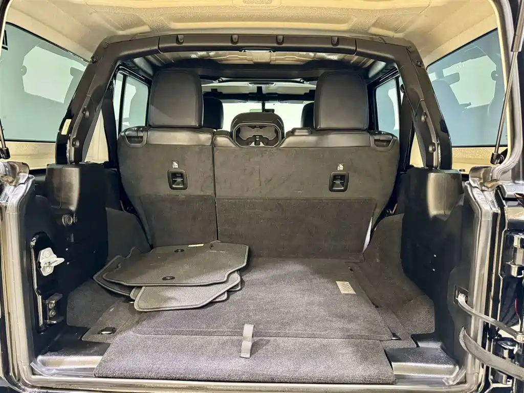 Jeep Wrangler 2021 2.0T Sahara Unlimited