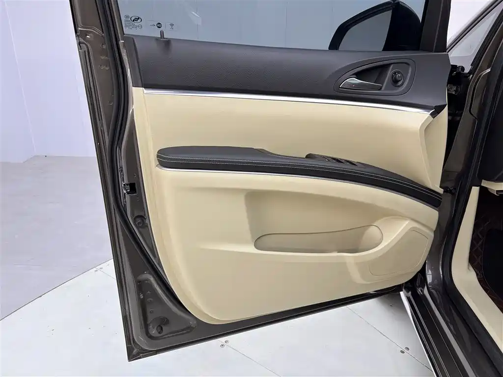 Buick GL8 2023 Facelift Land Business Class Luxury
