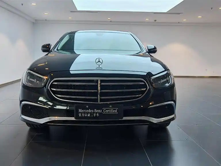 Mercedes-Benz E-Class E 350 e Plug-in Hybrid Sedan