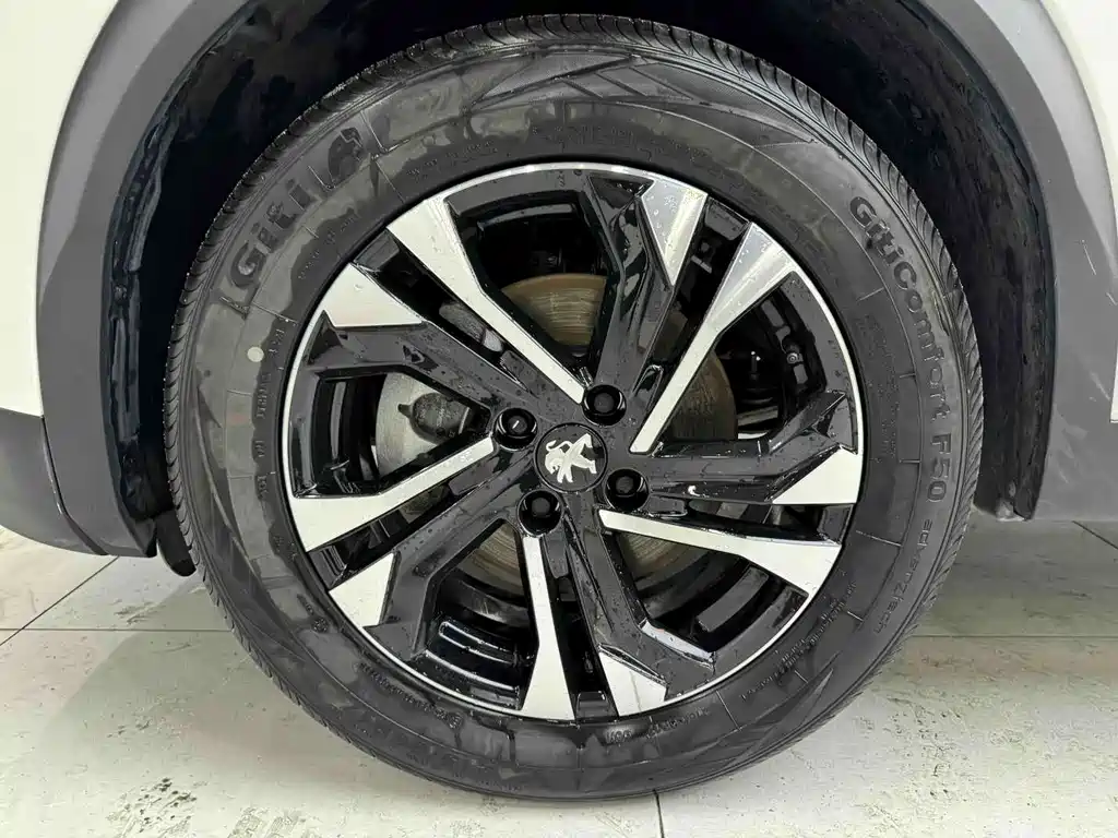 Peugeot 2008 2022 230THP THE ONE