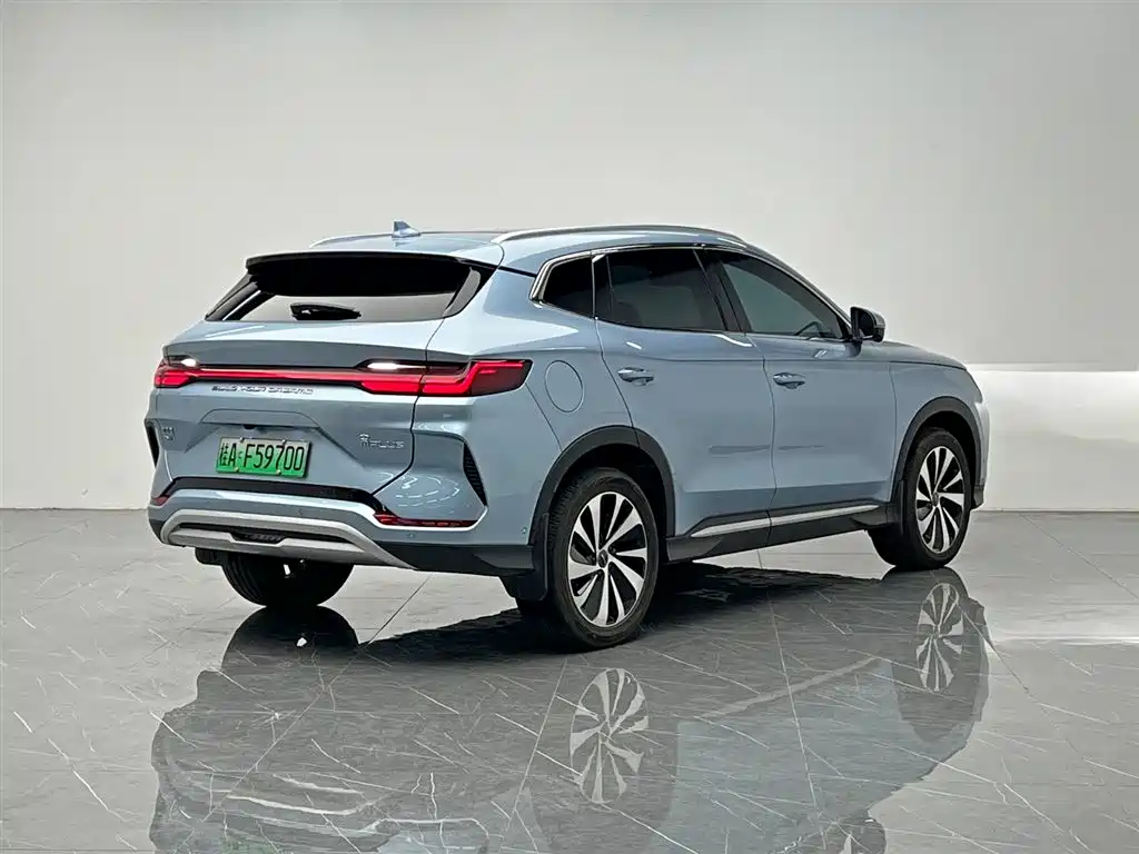 BYD Song Plus DM-i Champion Edition 150km Flagship Plus 5G 2023