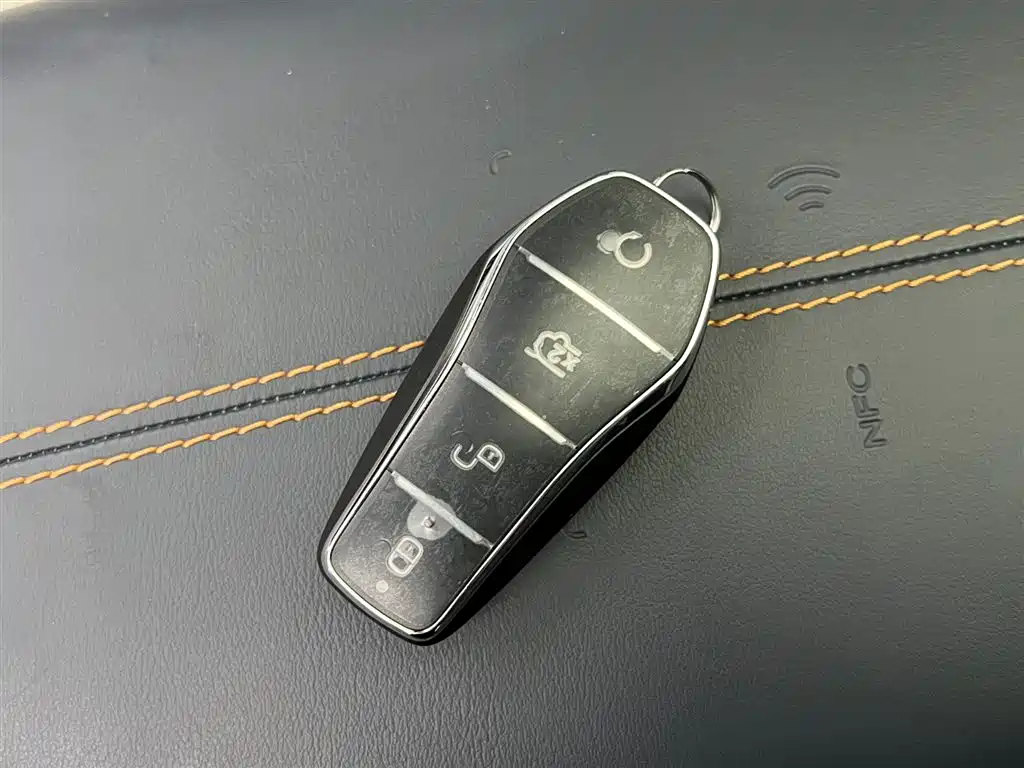 BYD Song Plus DM-i Champion Edition 150km Flagship Plus 5G 2023
