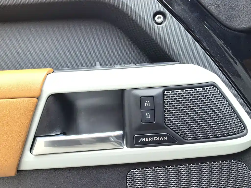 Land Rover Defender 110 3.0T P400 X-DYNAMIC HSE