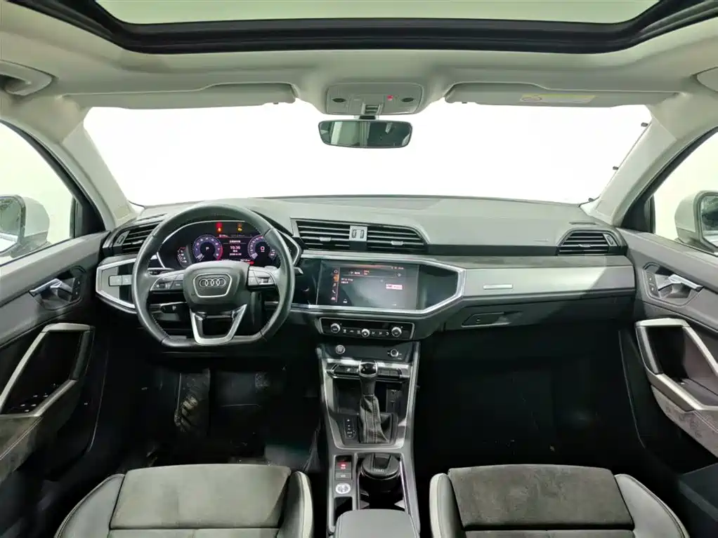 Audi Q3 2019 35 TFSI S Line