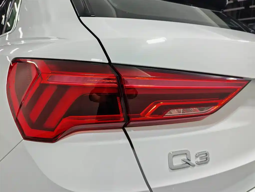 Audi Q3 2019 35 TFSI S Line