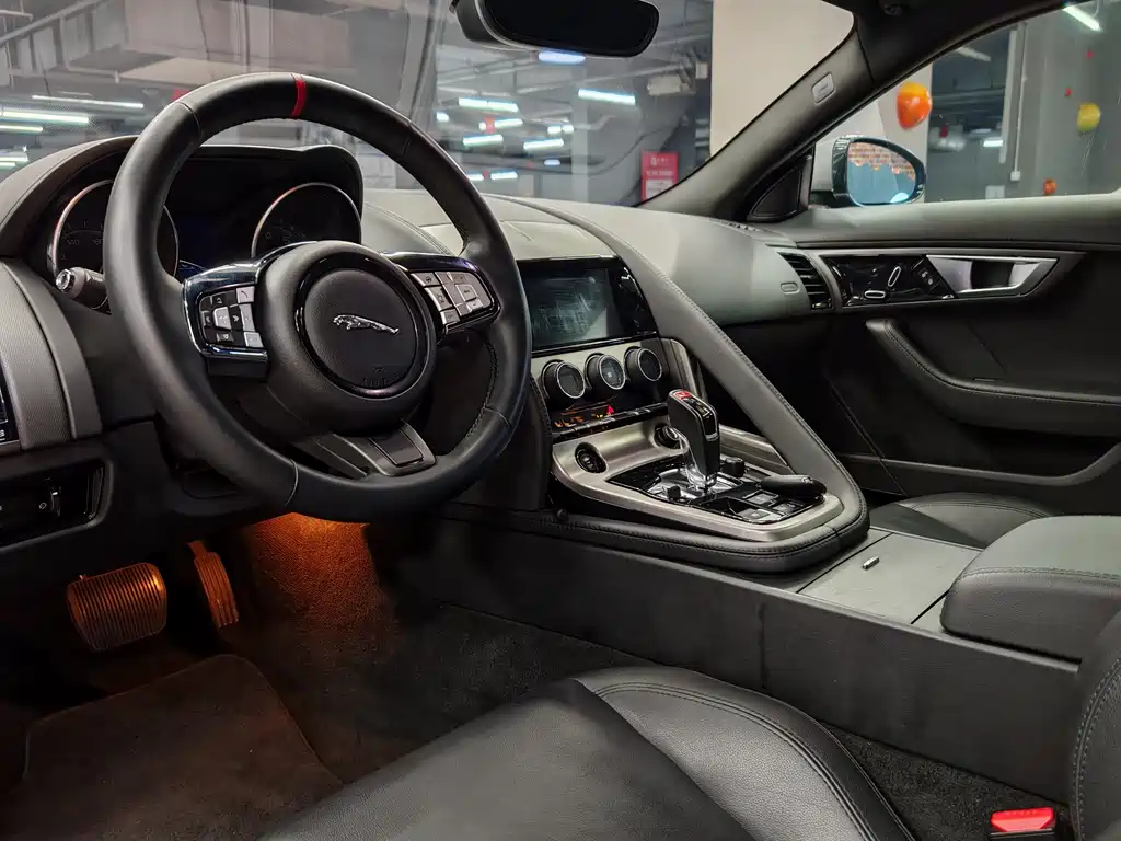 Jaguar F-TYPE 2015 3.0 SC Coupe