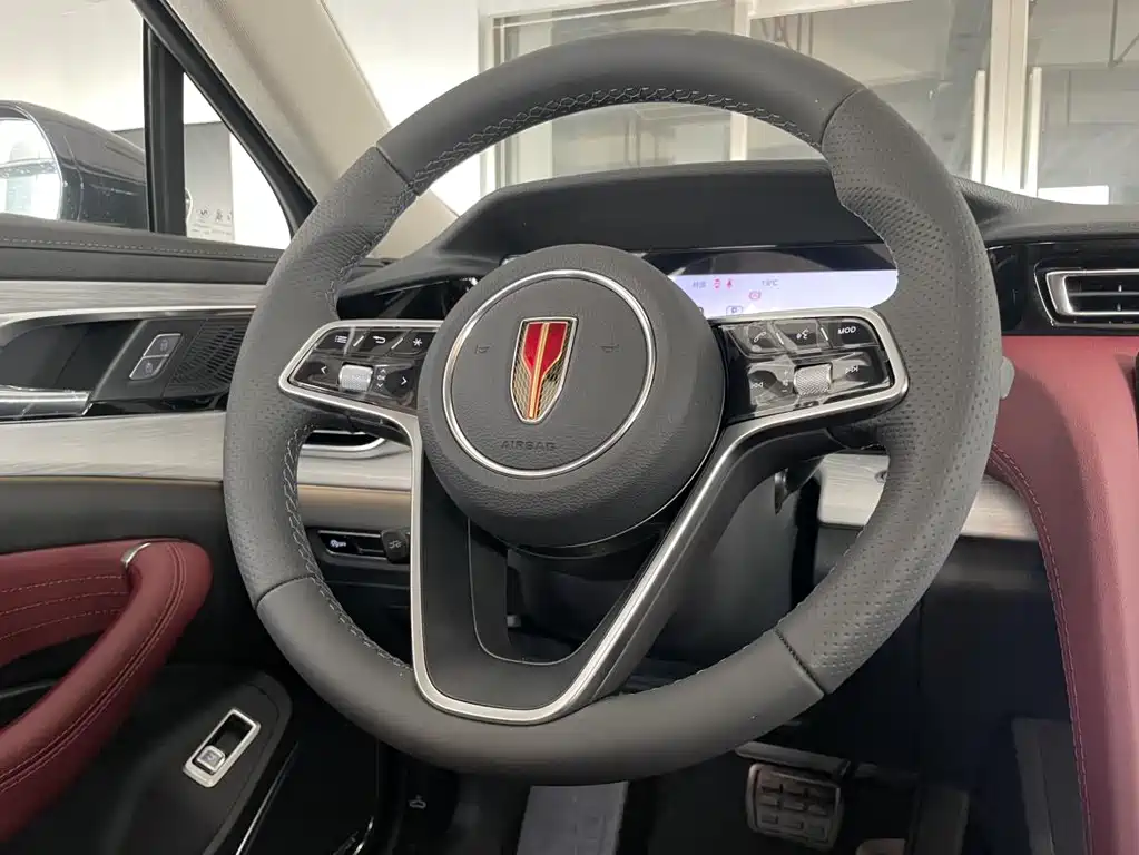 Hongqi H5 2025 2.0T Automatic Qi Chang Edition