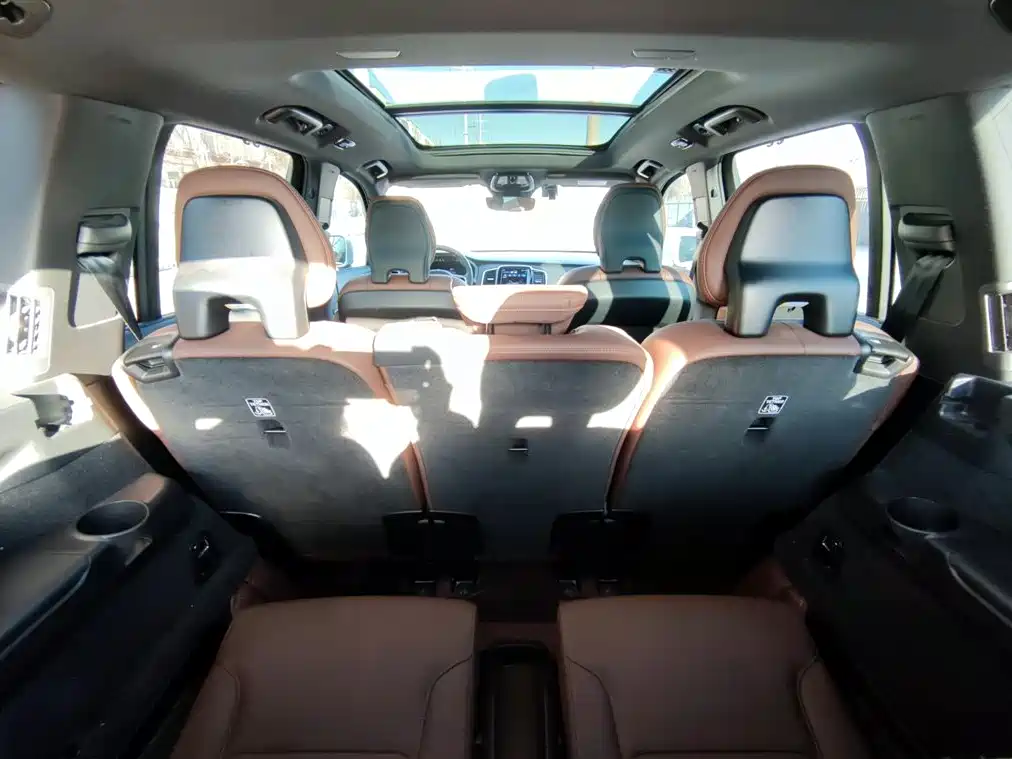 Volvo XC90 2024 B6 Momentum 7-Seater