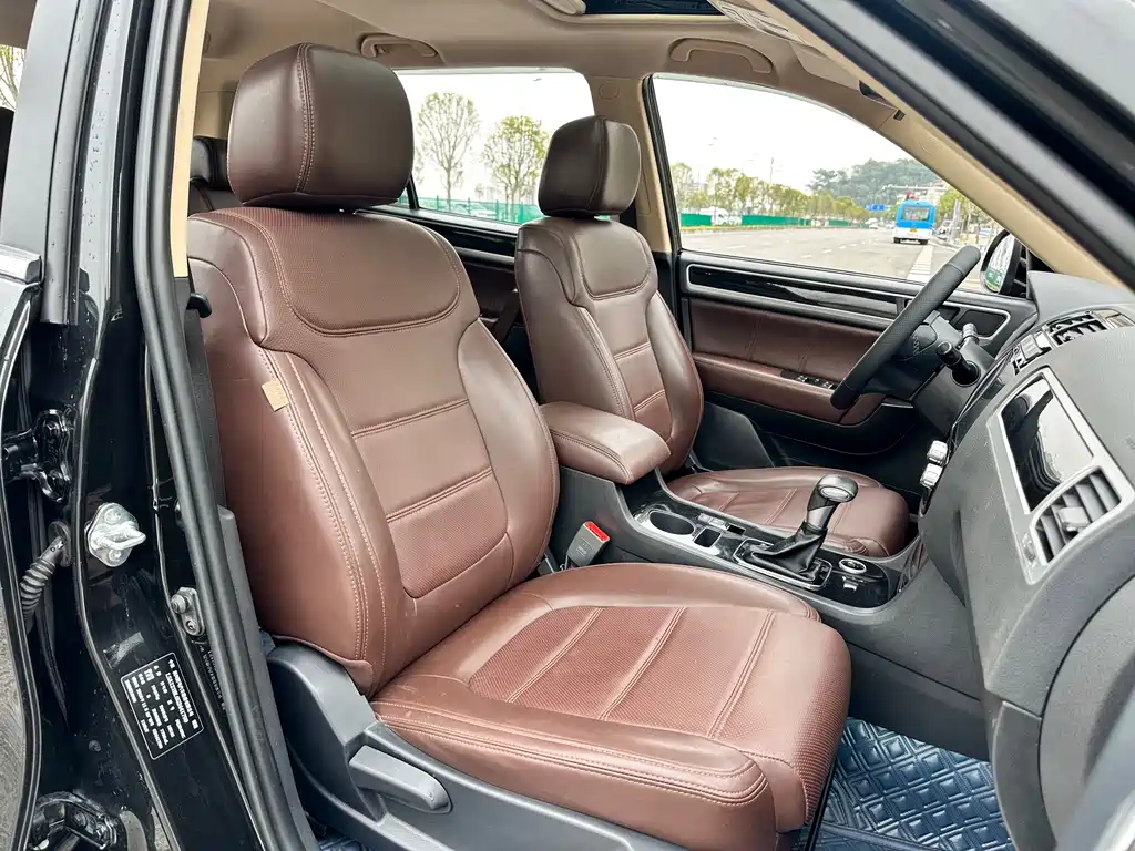 Yema T70 2016 Upgraded Edition 1.8T CVT Flagship