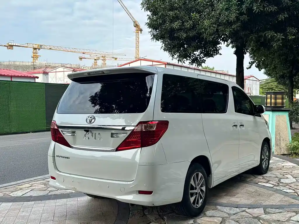 Alphard 2012 2.4L Luxury Edition