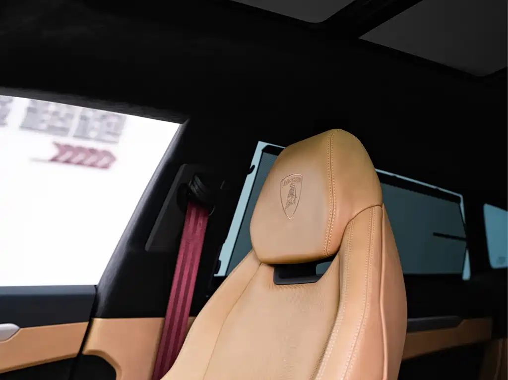 Lamborghini Urus 2021 4.0T V8