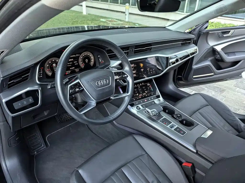 Audi A7 2021 40 TFSI Luxury