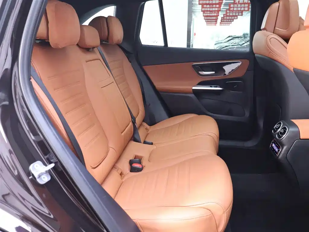 Mercedes-Benz GLC 2023 GLC 260 L 4MATIC Sport 5-Seater