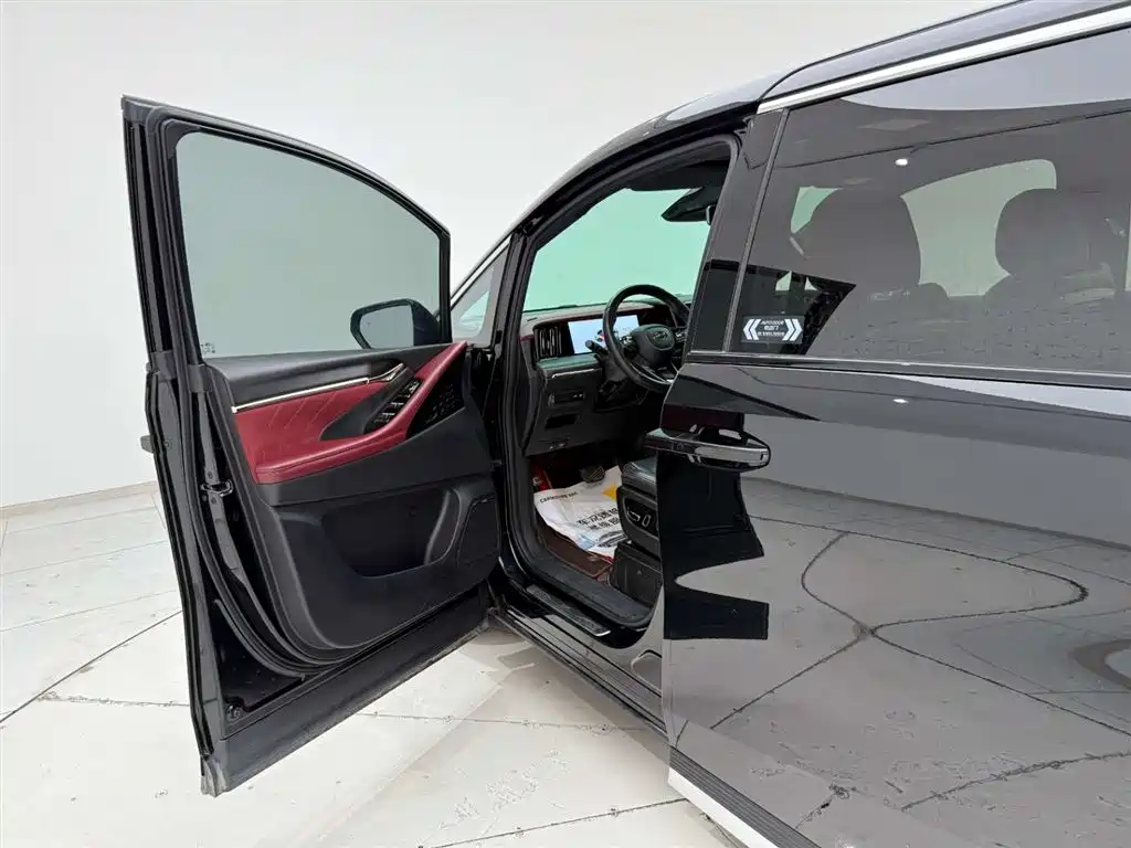 GAC Trumpchi M8 2023 Grandmaster Series Hybrid Yuzun Edition