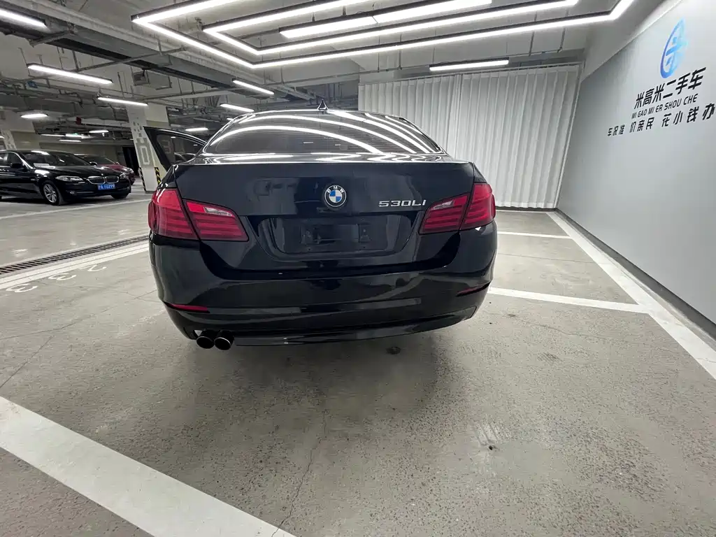 BMW 5 Series 2012 530Li Leading Edition