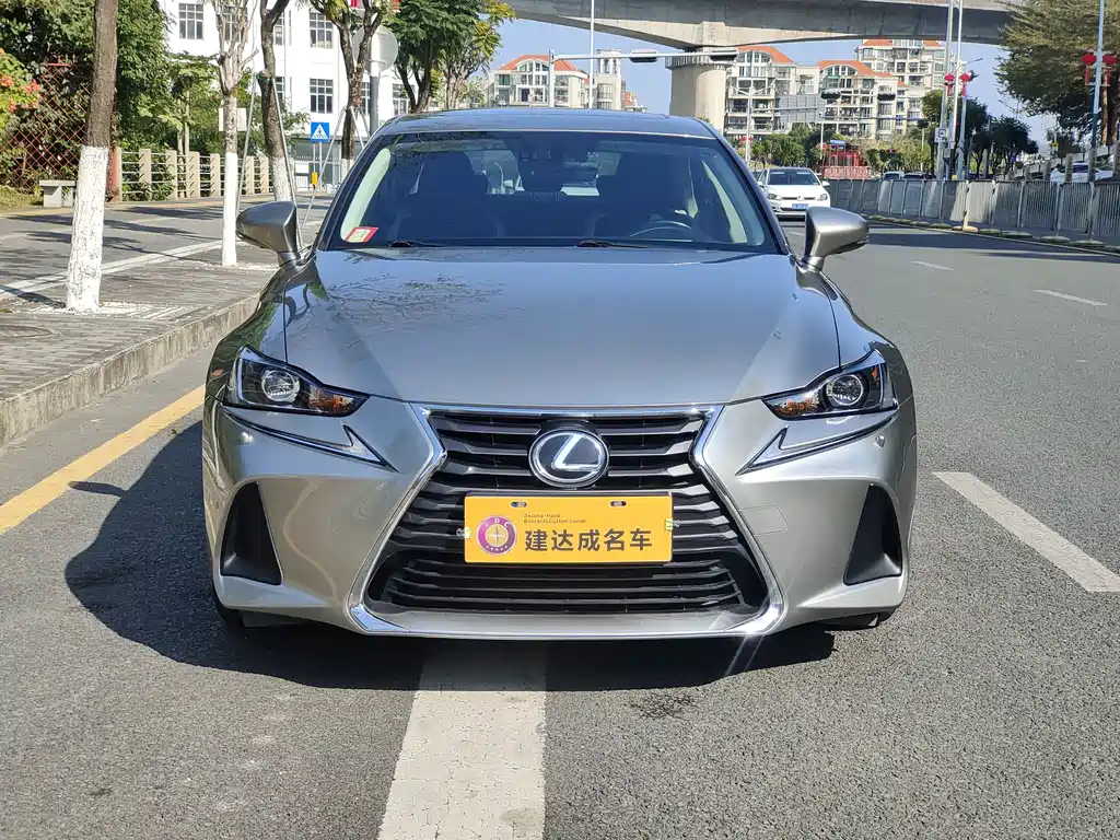 Lexus IS 2017 300 F Sport