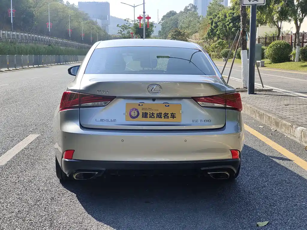 Lexus IS 2017 300 F Sport