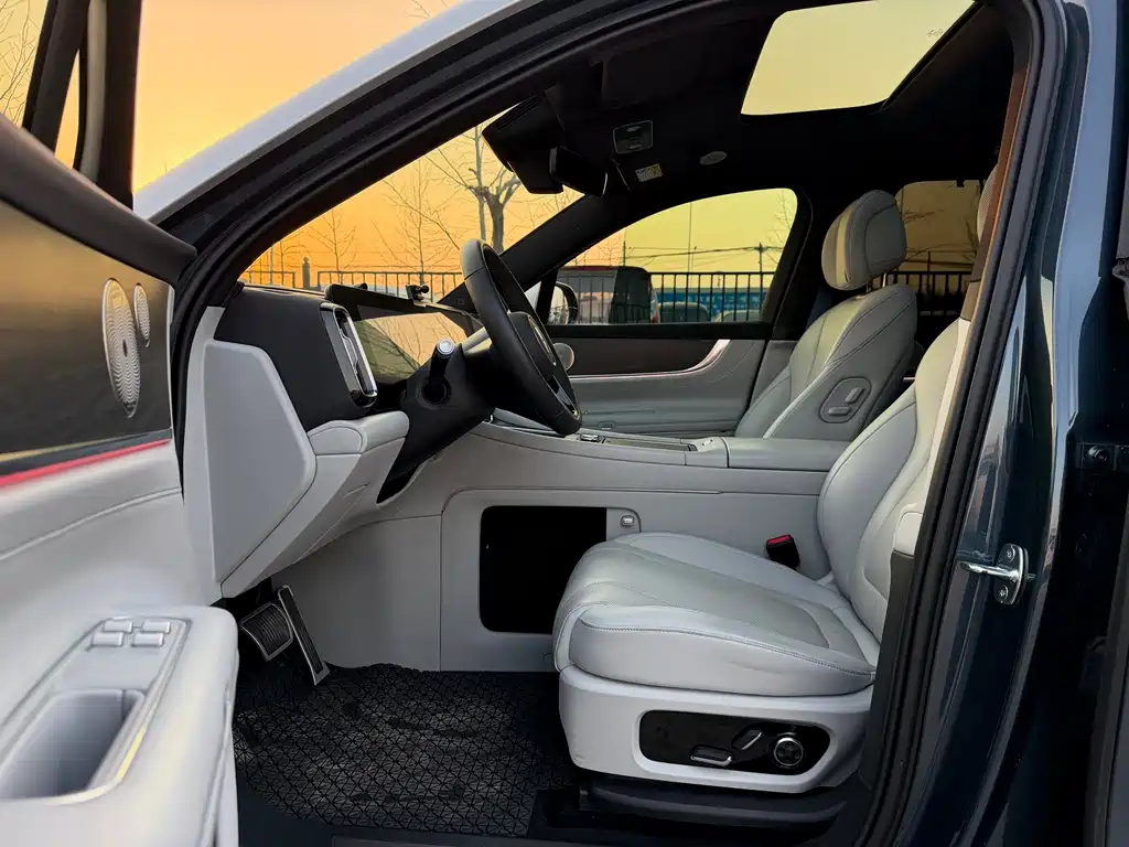 AITO M9 2024 Extended-Range Ultra 52kWh 6-Seater