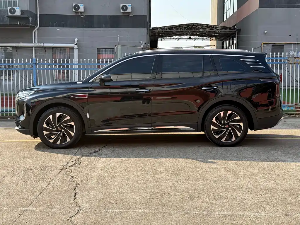 Hongqi HS7 PHEV 2024 2.0T AWD Qi Chang Edition 6-Seater