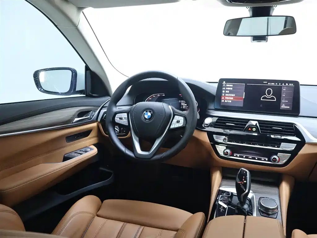 BMW 6 Series GT 2021 Facelift 630i Luxury Design Package