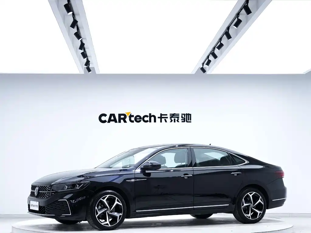 Volkswagen Passat 2023 Facelift 330TSI Starry Sky Luxury Edition