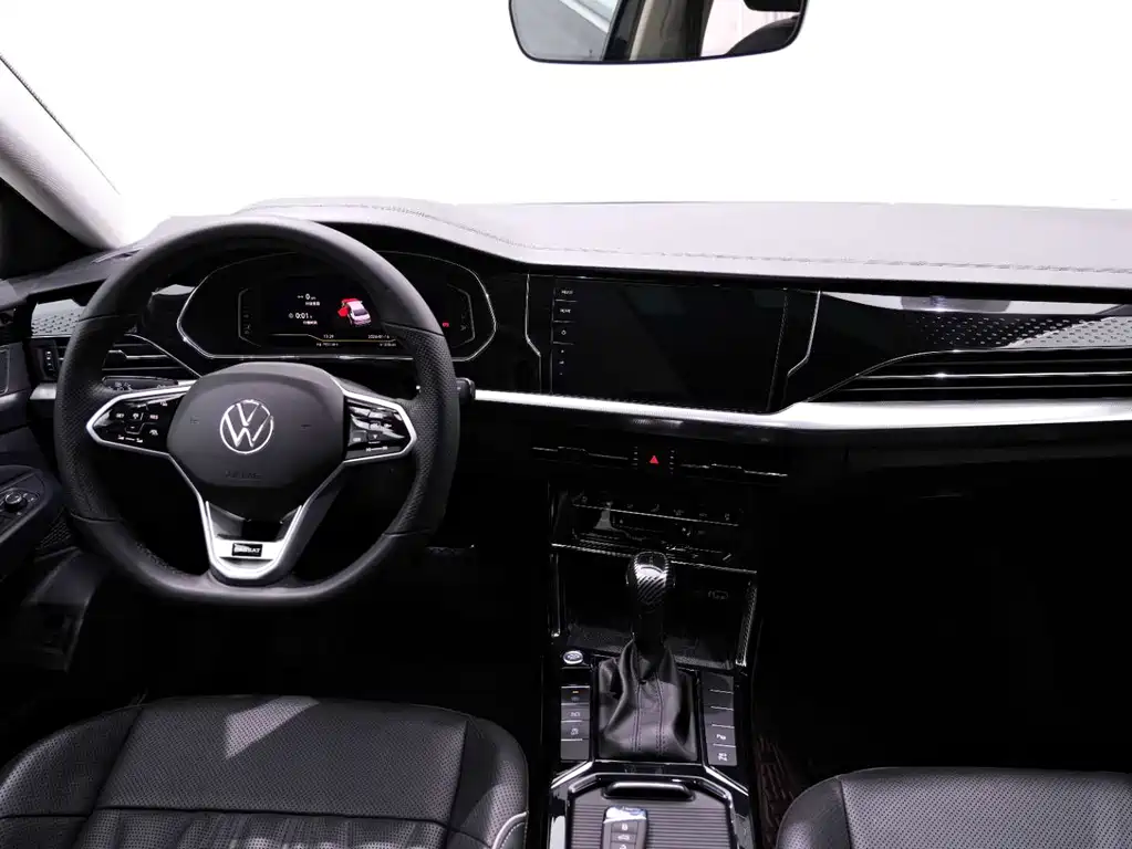 Volkswagen Passat 2023 Facelift 330TSI Starry Sky Luxury Edition