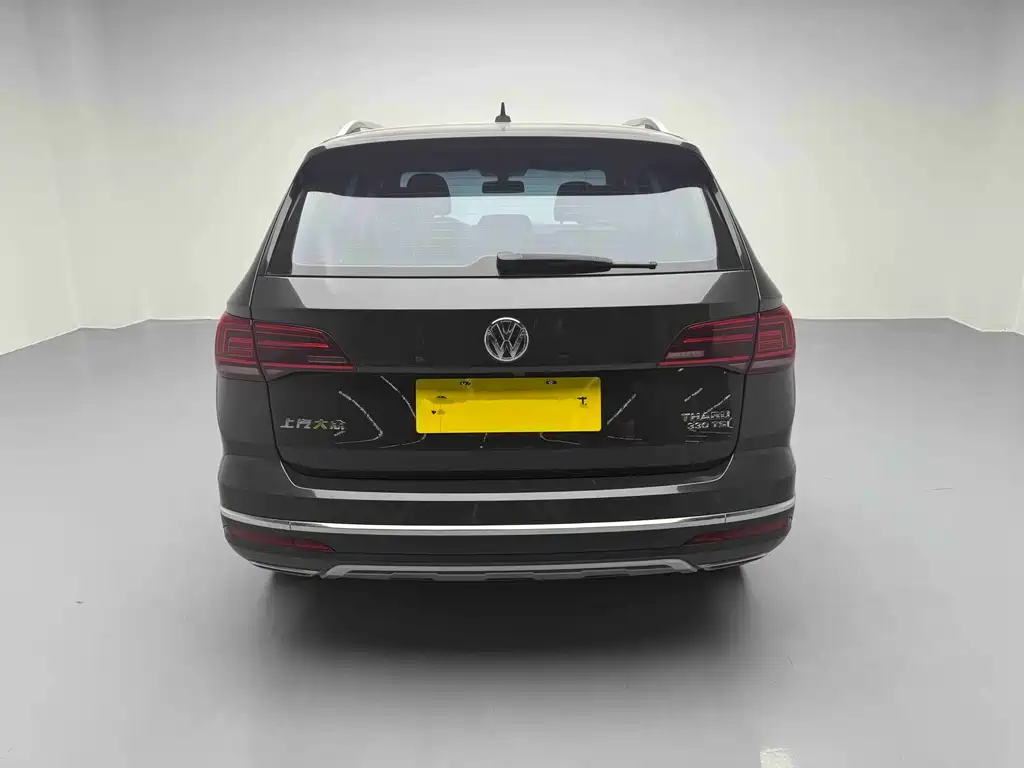 Tharu 2019 330TSI AWD Luxury Edition China VI