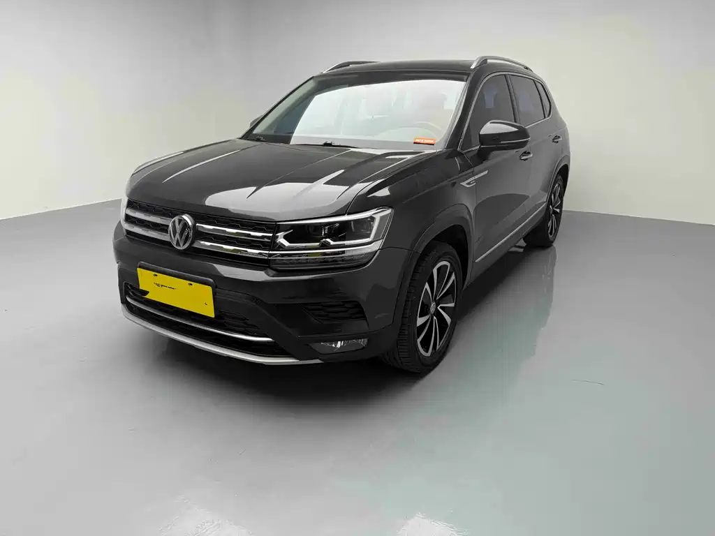 Tharu 2019 330TSI AWD Luxury Edition China VI