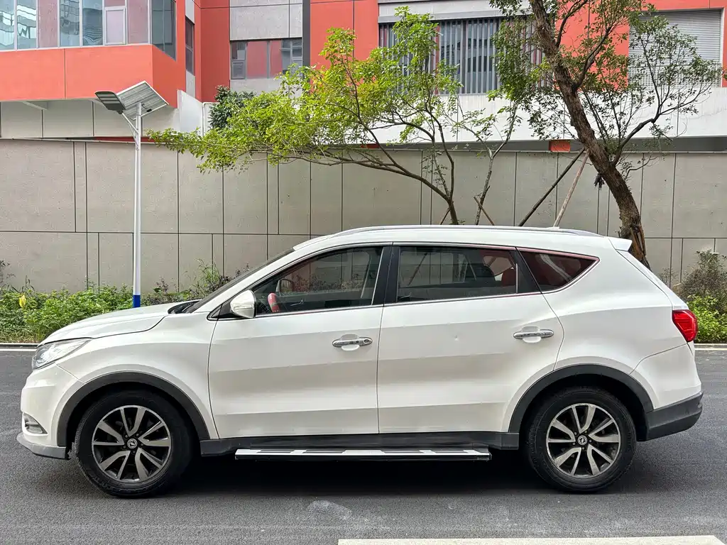 Fengguang 580 2016 1.5T Manual Comfort Edition