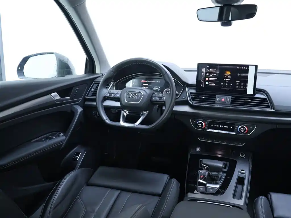Audi Q5L 2022 40T Premium Sport