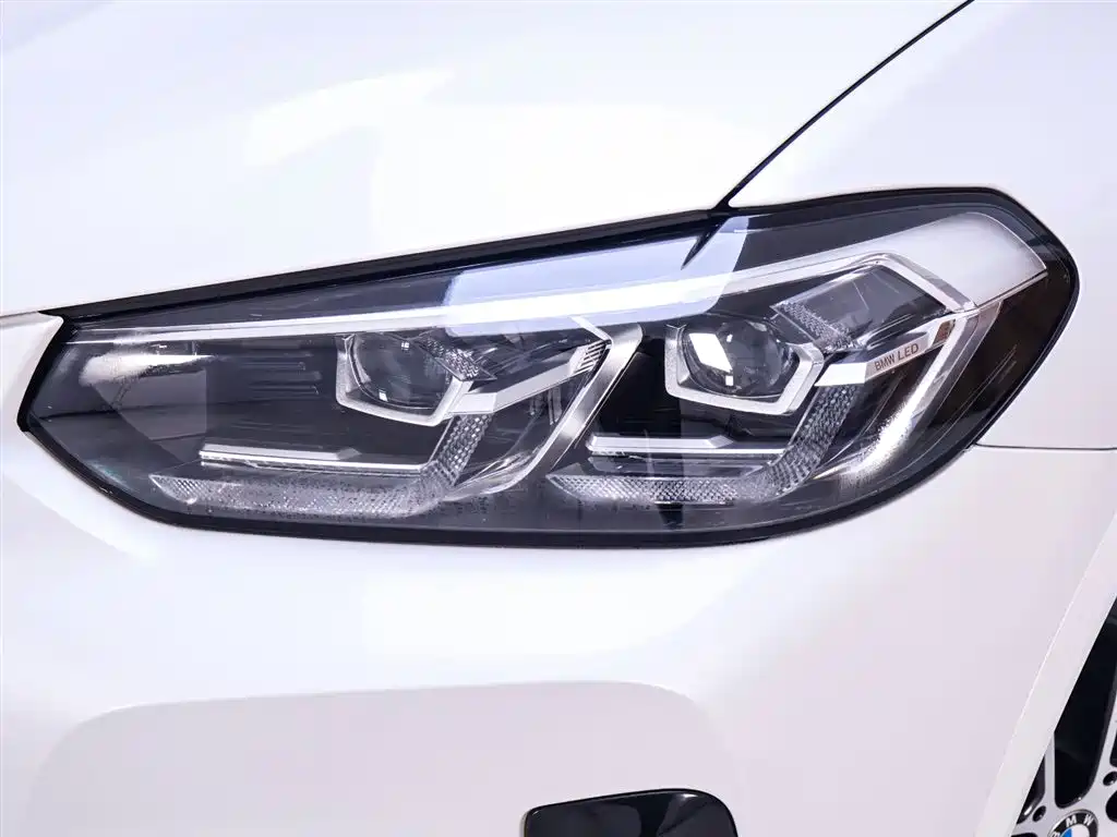 BMW X3 xDrive30i xLine M Sport