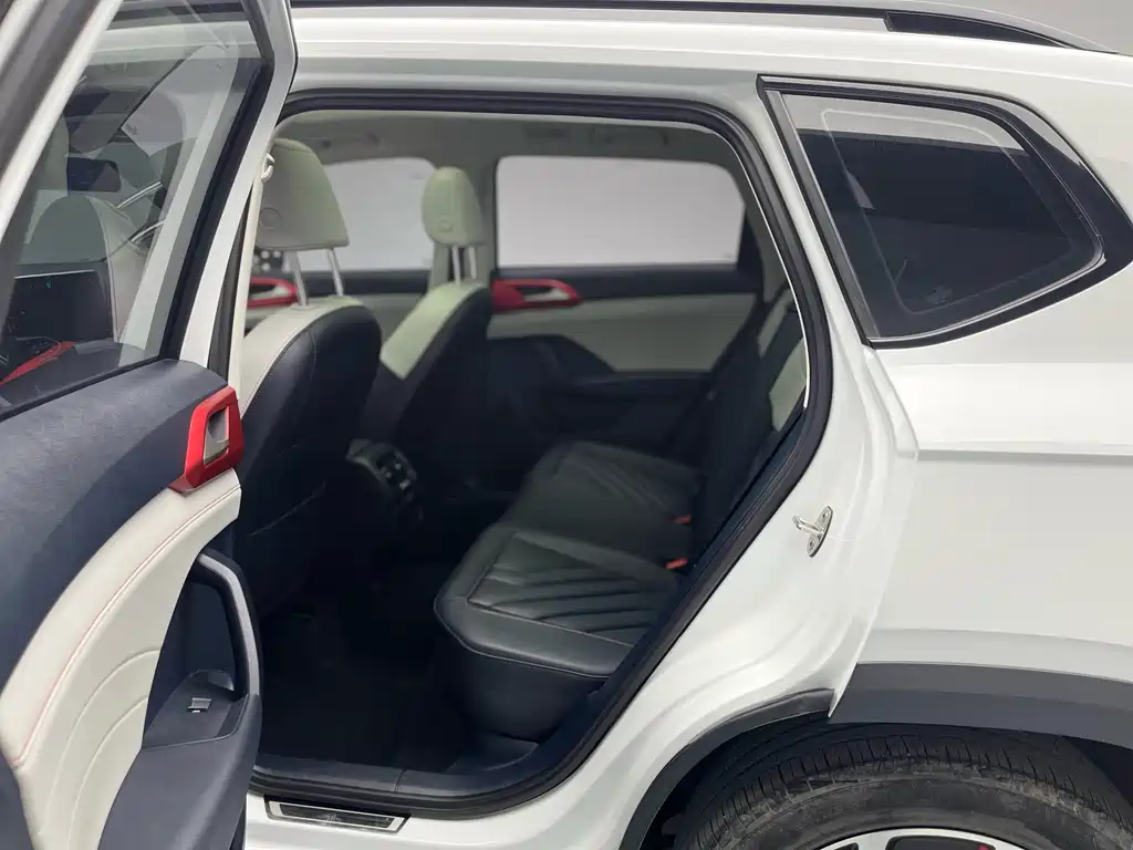 Volkswagen Tayron 2023 300TSI FWD Yuezun Edition