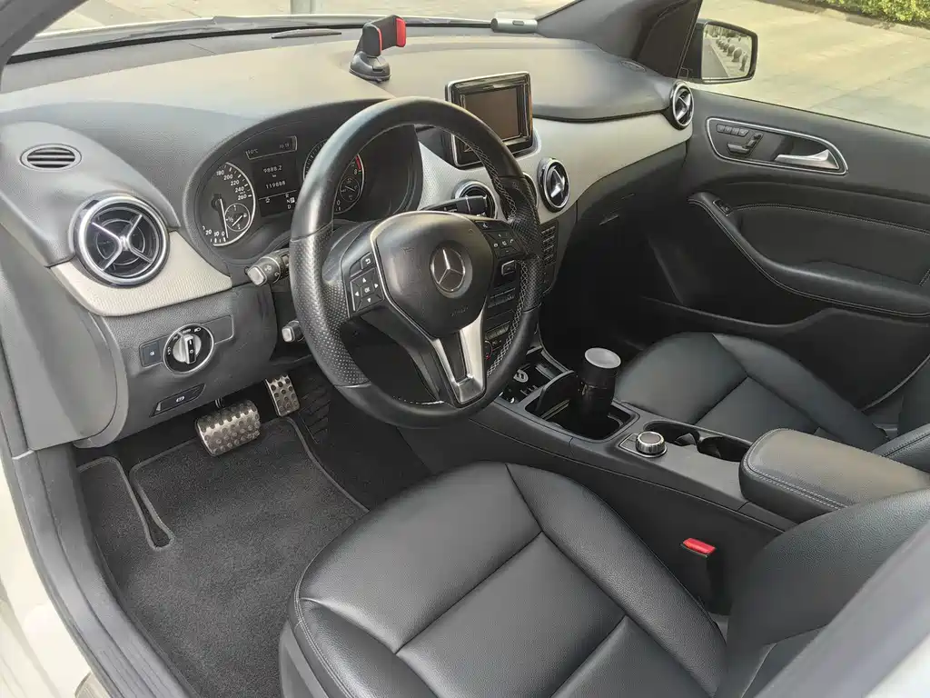 Mercedes-Benz B-Class 2012 B 200