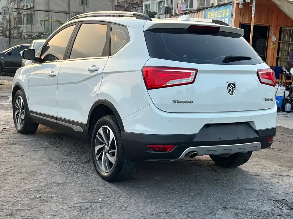 Baojun 560 2015 1.8L Manual Luxury Edition