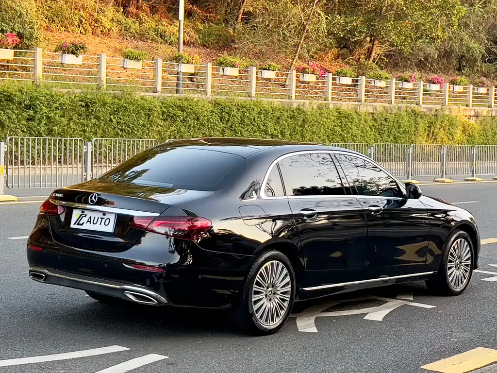 Mercedes-Benz E-Class 2022 E 300 L Luxury