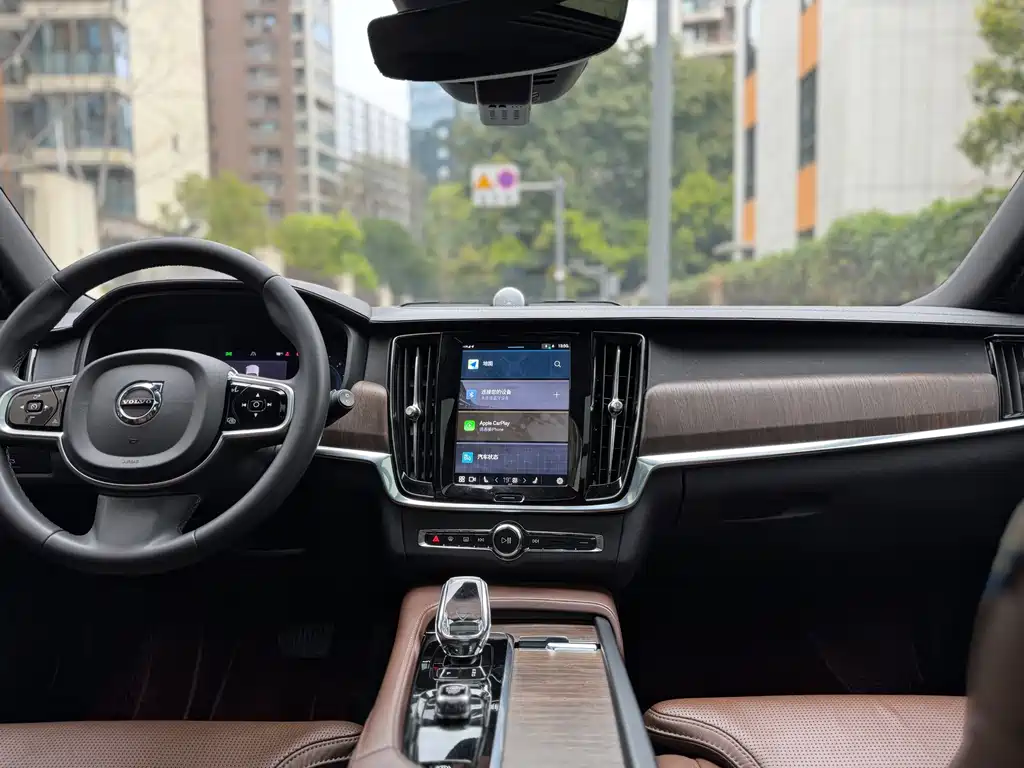Volvo V90 2023 Cross Country B5 AWD Inscription Pro