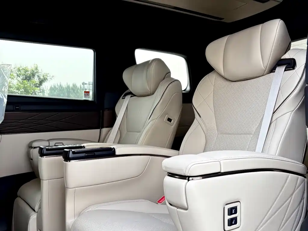 Toyota Alphard 2025 Hybrid 2.5L Premium Gold Edition