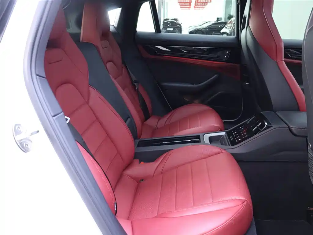 Porsche Panamera 2.9T
