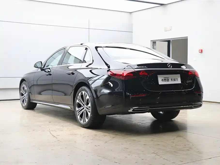 Mercedes-Benz E-Class 2026 E 300 L Luxury