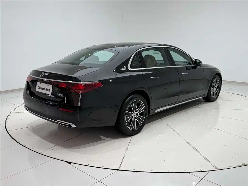 Mercedes-Benz E-Class 2024 E 260 L