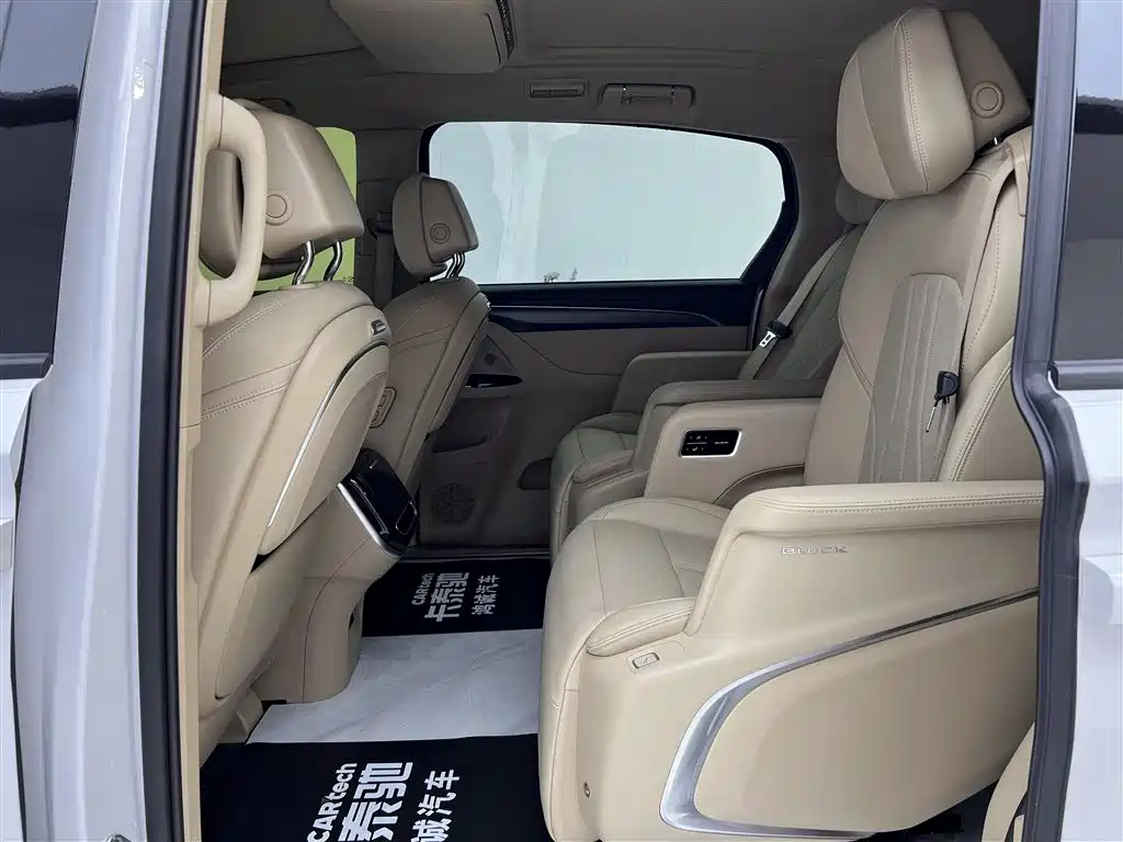 Buick GL8 PHEV 2025 Lushang Exclusive Edition
