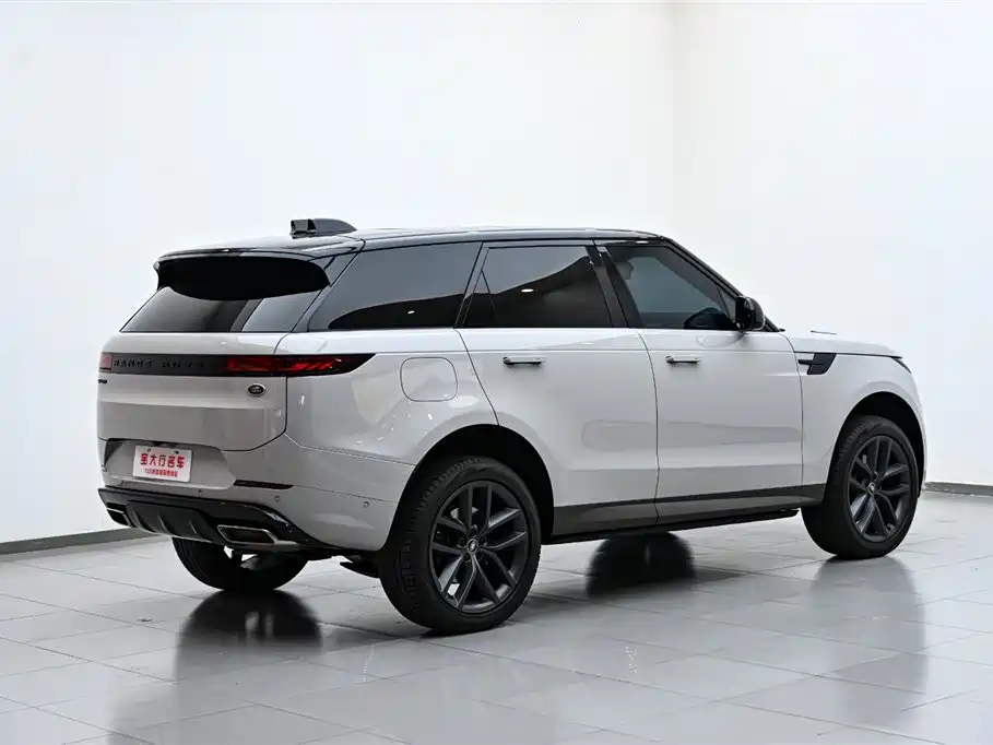 Range Rover Sport 2023 400PS Dynamic SE