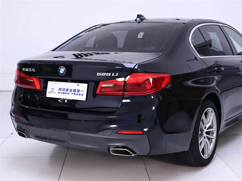 BMW 5 Series 2020 525Li M Sport Package