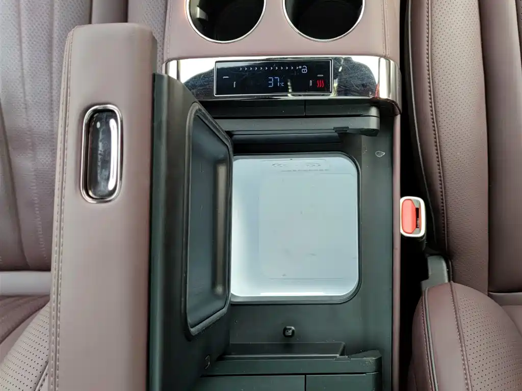 Denza Z9GT 2024 1100 AWD Ultra