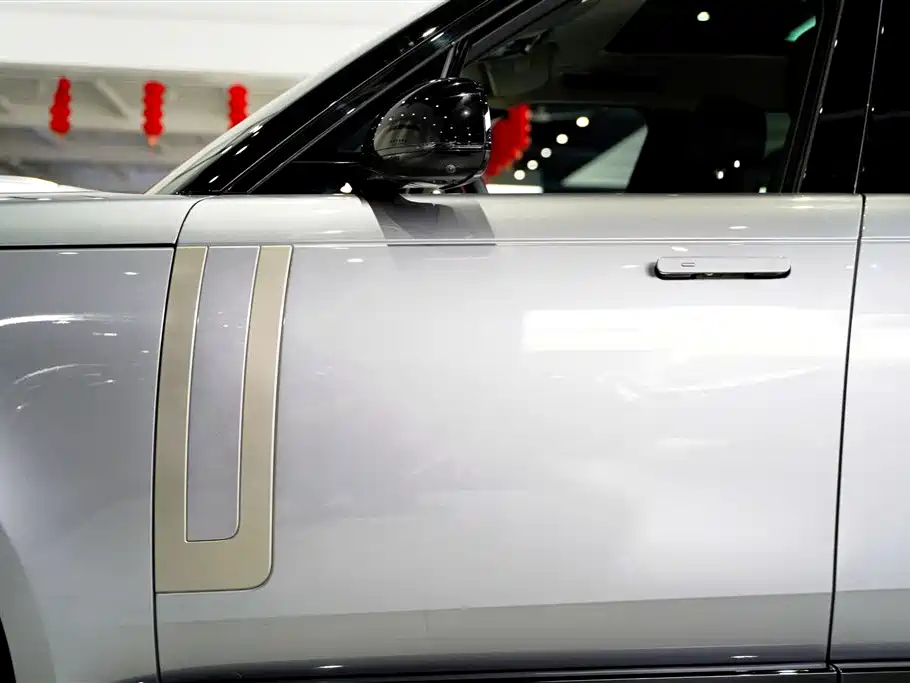 Range Rover 2023 3.0 L6 360PS Vogue Edition